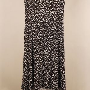 Women. Short sleeve. Navy& white. Cut out back.